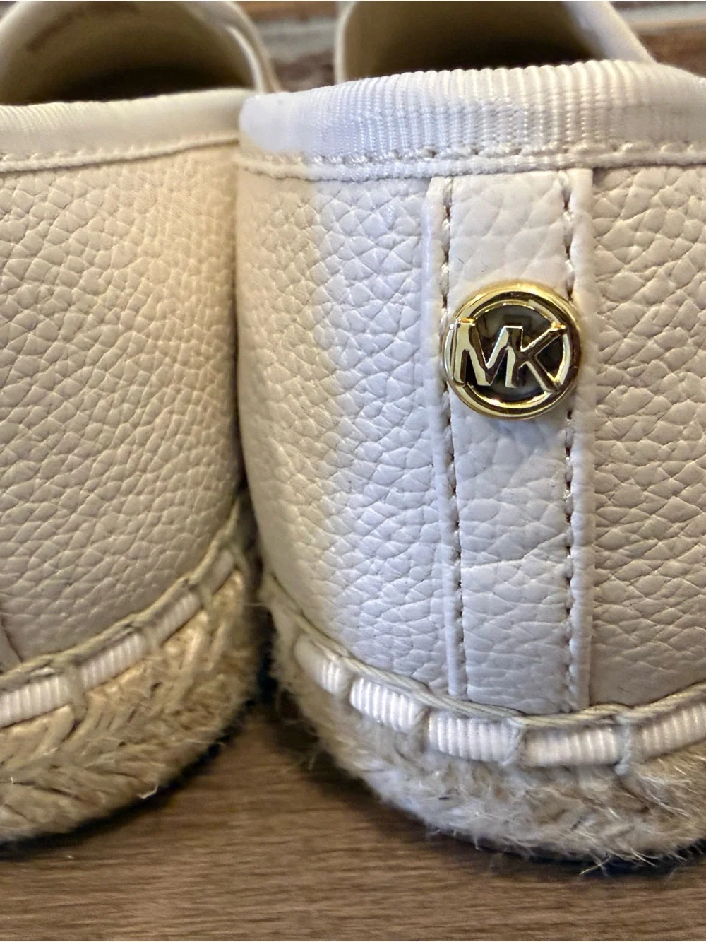 Like New! MICHAEL Michael Kors Cream Leather Espadrille Flats